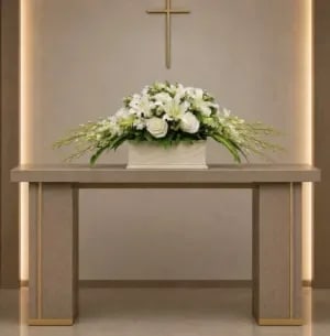 UR-02 Arreglo para urna de rosas, orquídeas dendrobium, montecasino y lirios casablanca