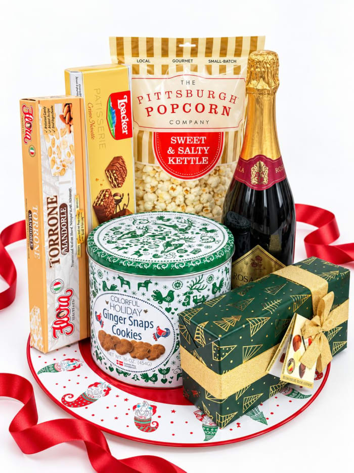 Treats N' Sweets Gift Basket