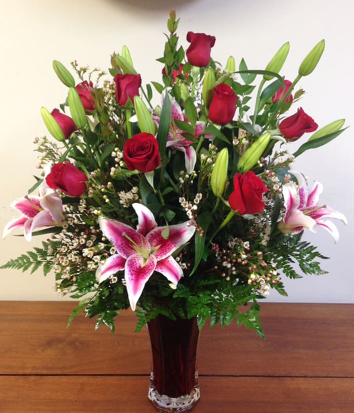 The Exotic Flower Delivery Gallipolis OH Basket Delights