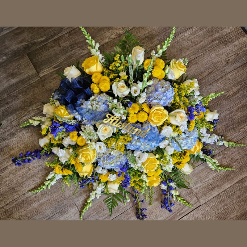 casket flowers for Cota Funeral Home North Reading Massachusetts