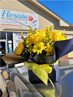 Bumble Bee Bqt Flower Bouquet