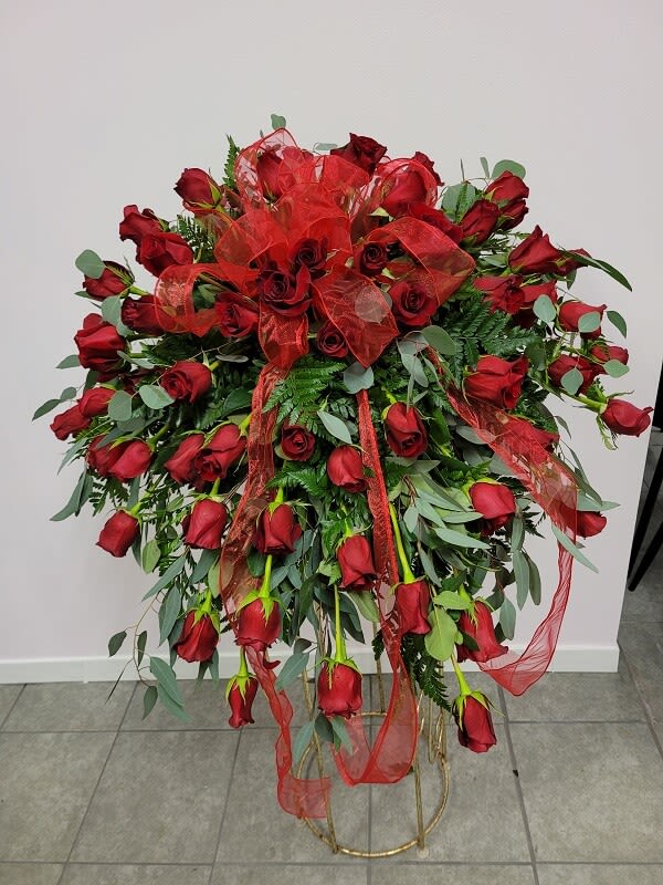 Exquisite Rose & Eucaliptus Casket Spray