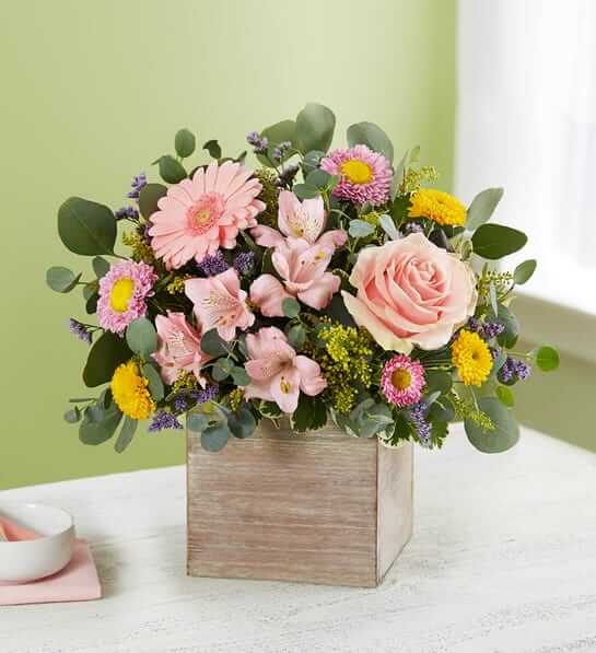 Spring Sentiment™ Bouquet