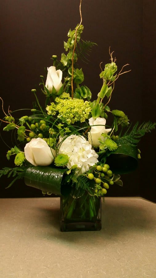 Green & White Cube Design Flower Bouquet