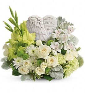 Teleflora's Hearts In Heaven Bouquet DX Flower Bouquet