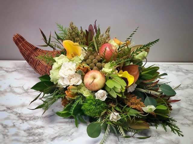 Cornucopia in green Flower Bouquet