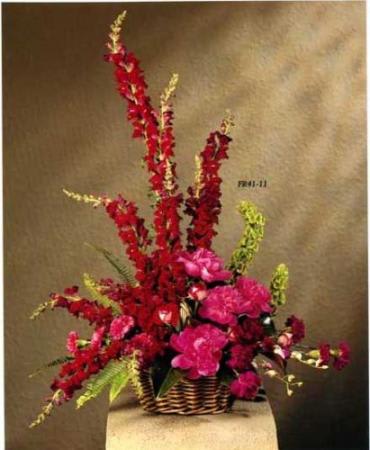 FR41-11 Basket Sympathy Arrangement