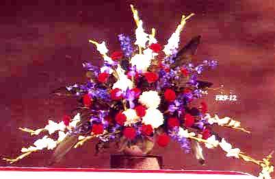 FR9-12 Sympathy Arrangement