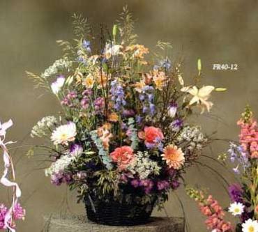FR40-12 Basket Sympathy Arrangement