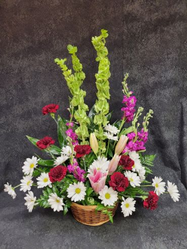 FR45-31 Basket Sympathy Arrangement Flower Bouquet