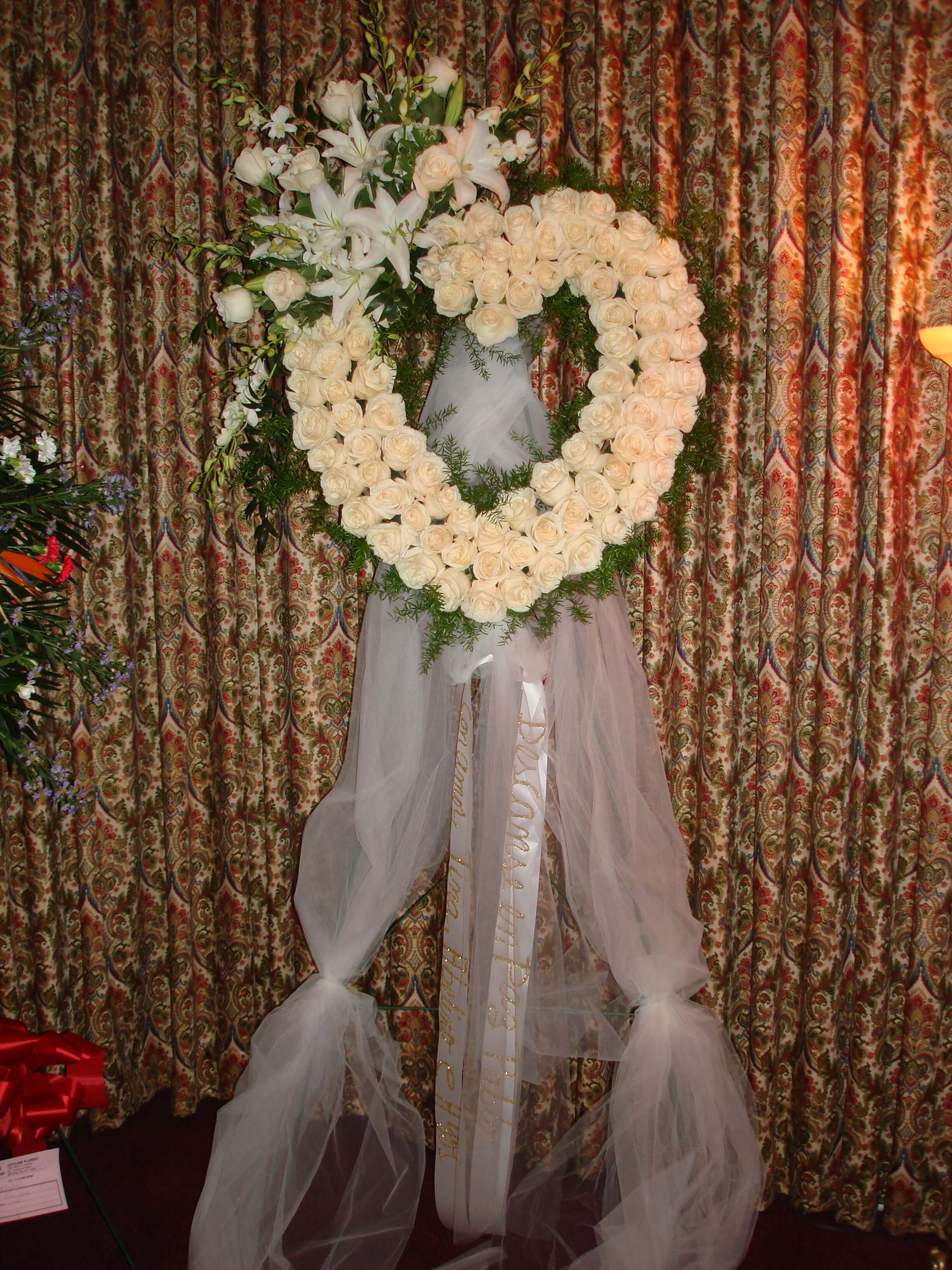 FUNERAL HEART 21 Flower Bouquet