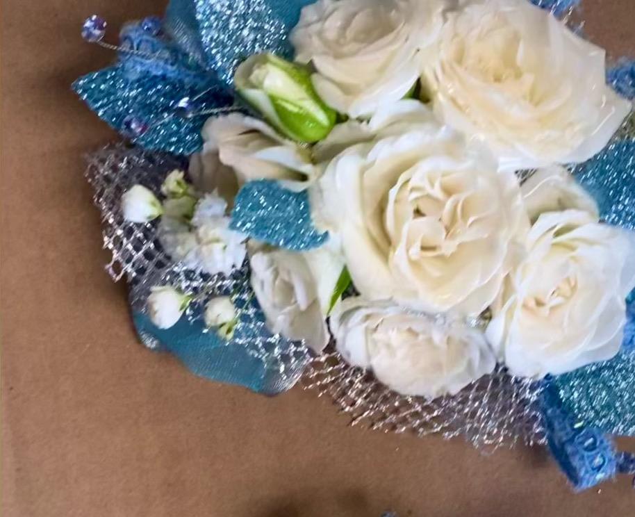 Banner Flower House Corsages &amp;amp;amp;amp; Boutonnieres