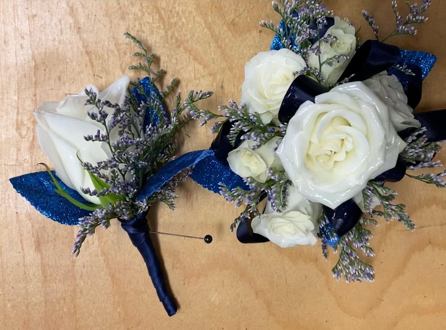 Banner Flower House Corsages &amp;amp;amp;amp; Boutonnieres