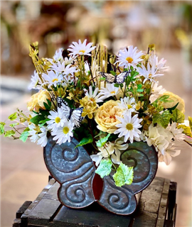 Silk Spring Butterfly Garden Tin