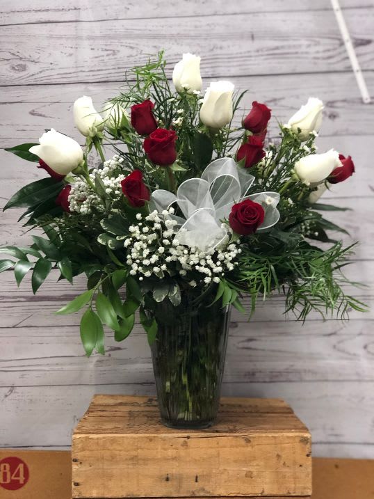 28 White and Red Rose Vased Arrangement Flower Bouquet