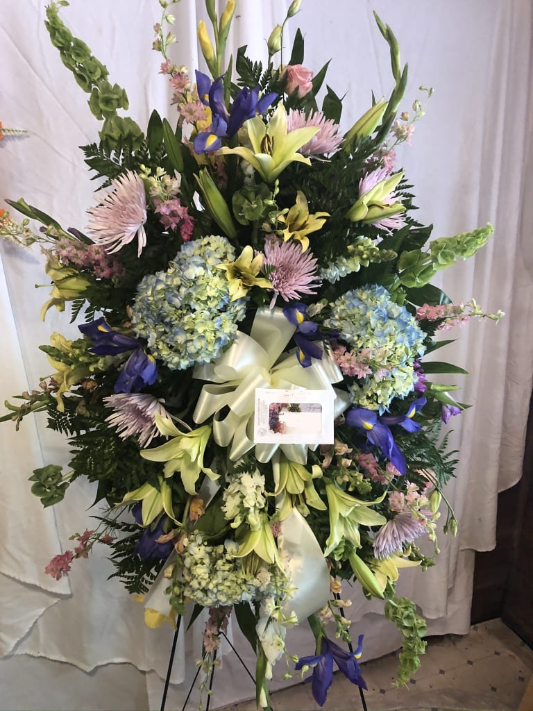 Peaceful Memories Flower Bouquet