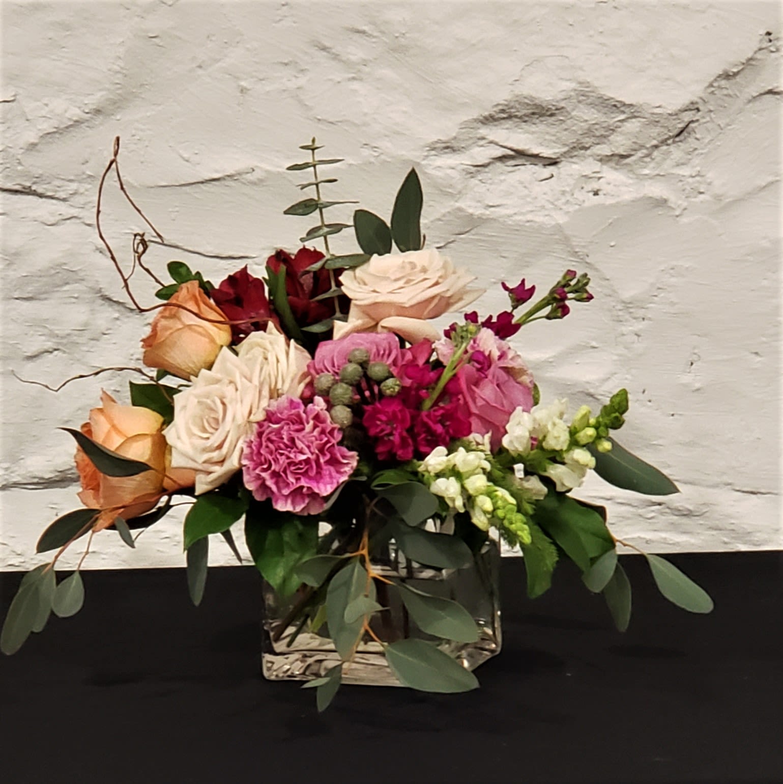 Modern Elements Flower Bouquet