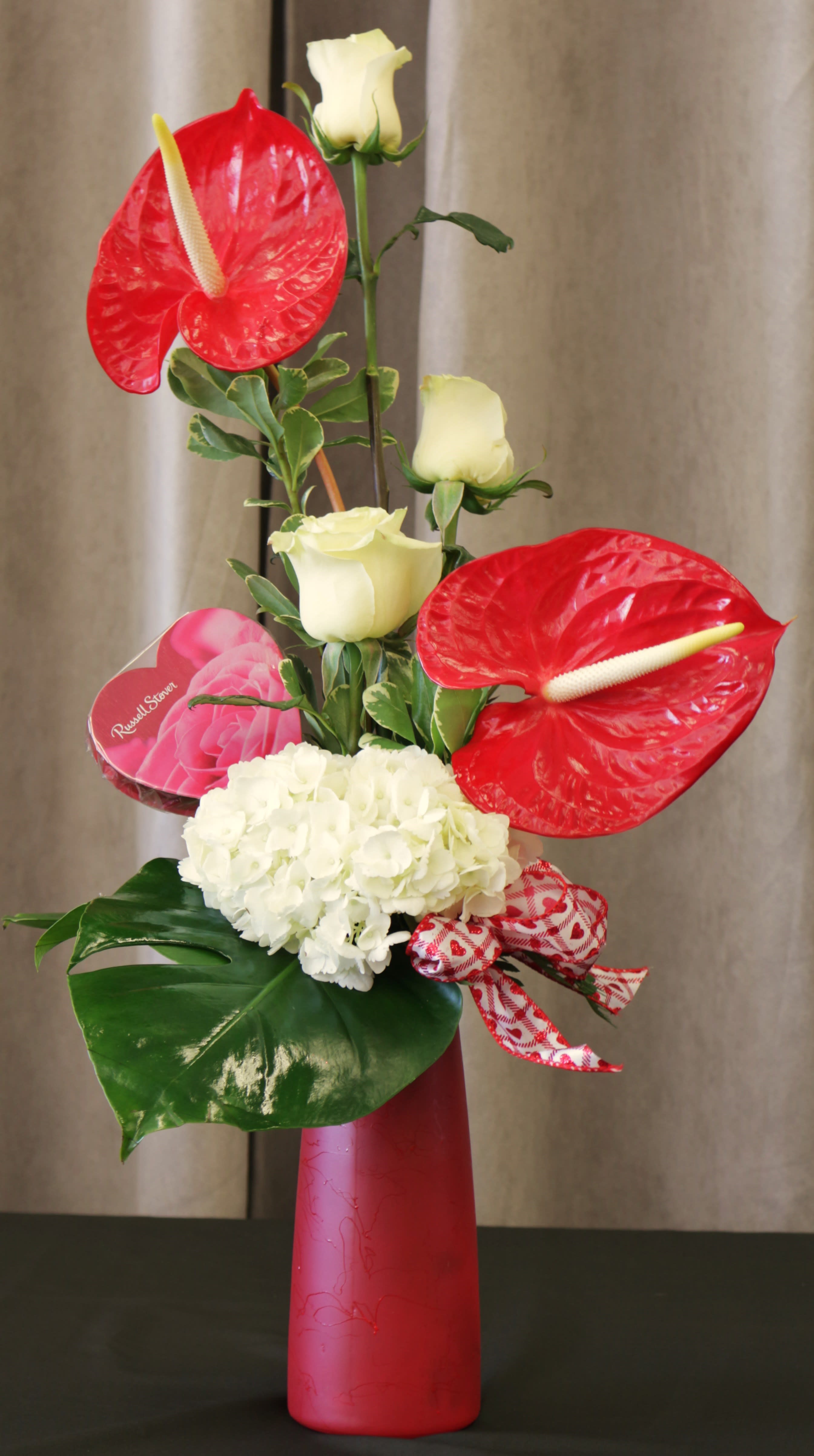 Rose and Anthurium Vase Flower Bouquet