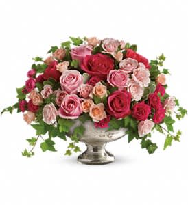 Queen's Court by Teleflora Flower Bouquet