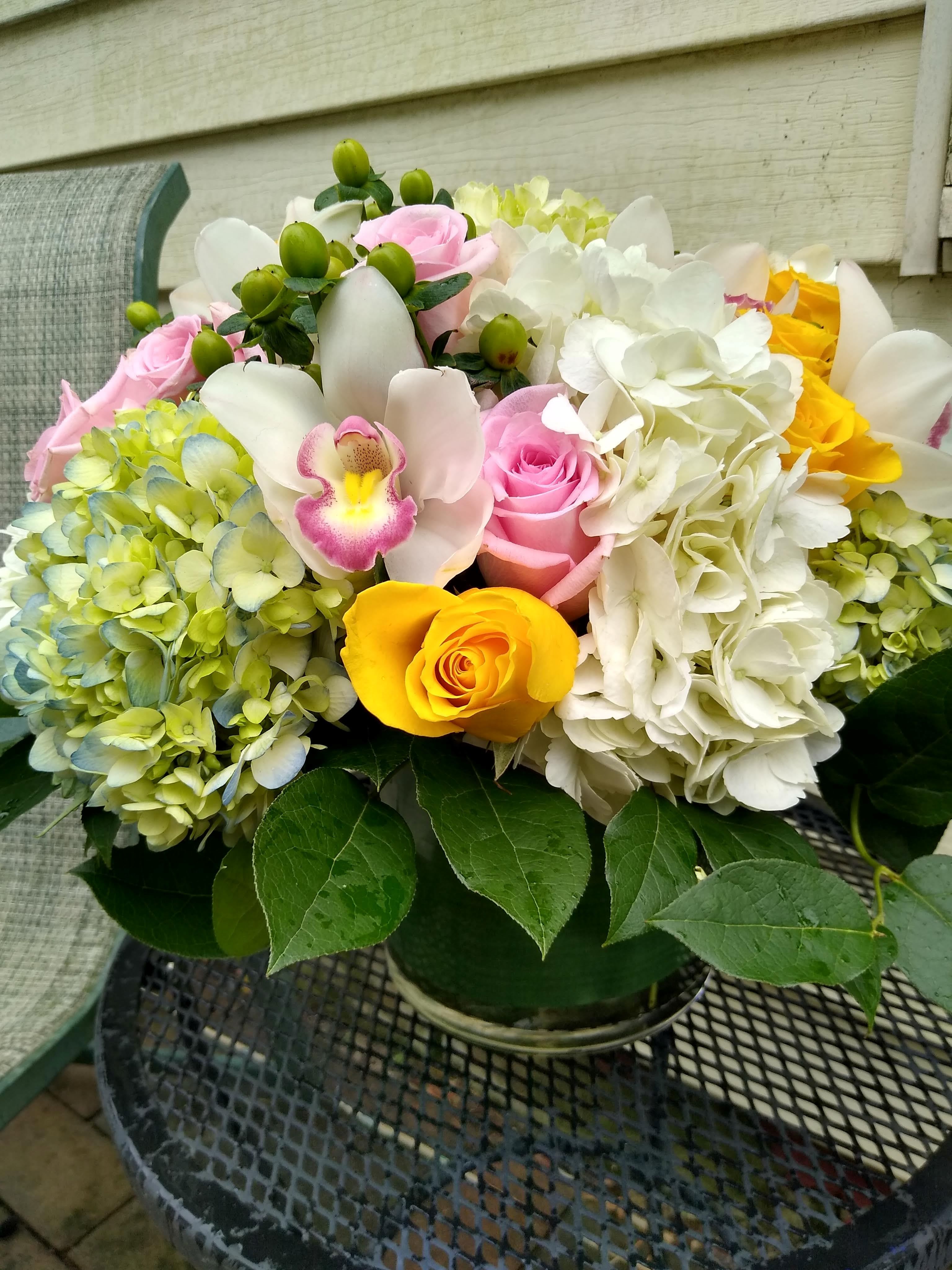 Modern Chic Flower Bouquet