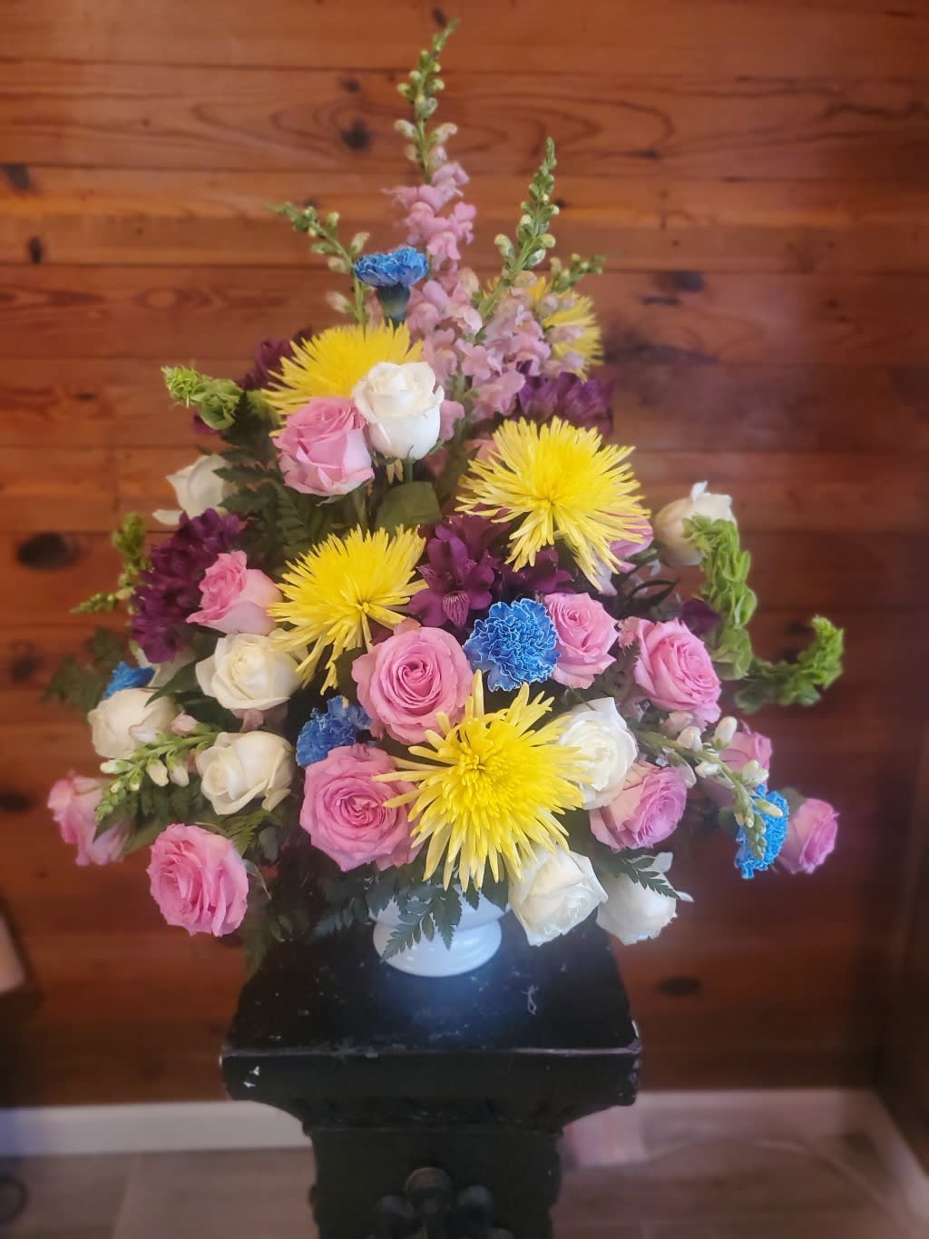 Roseate Rememberance Flower Bouquet