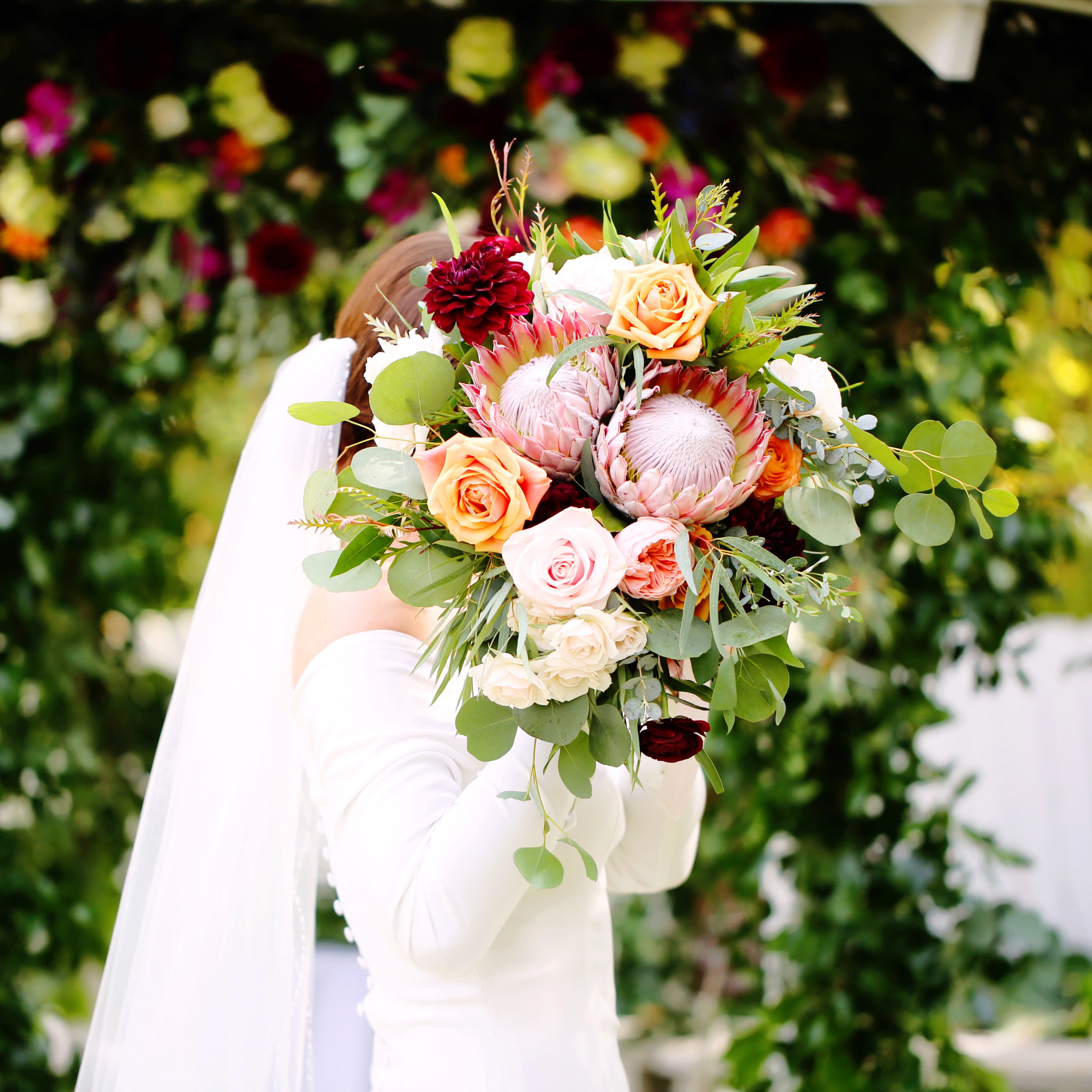 Wedding Flowers - Bouquets, Centerpieces, Arbors and Much More