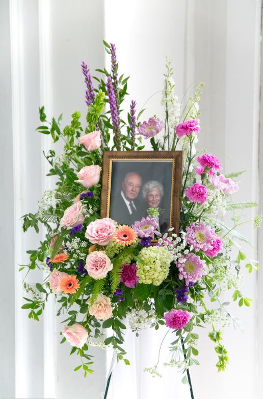 Soft Sentiments Easel with Frame