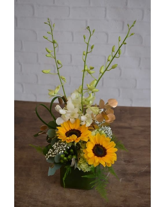 Pot of Gold Flower Bouquet