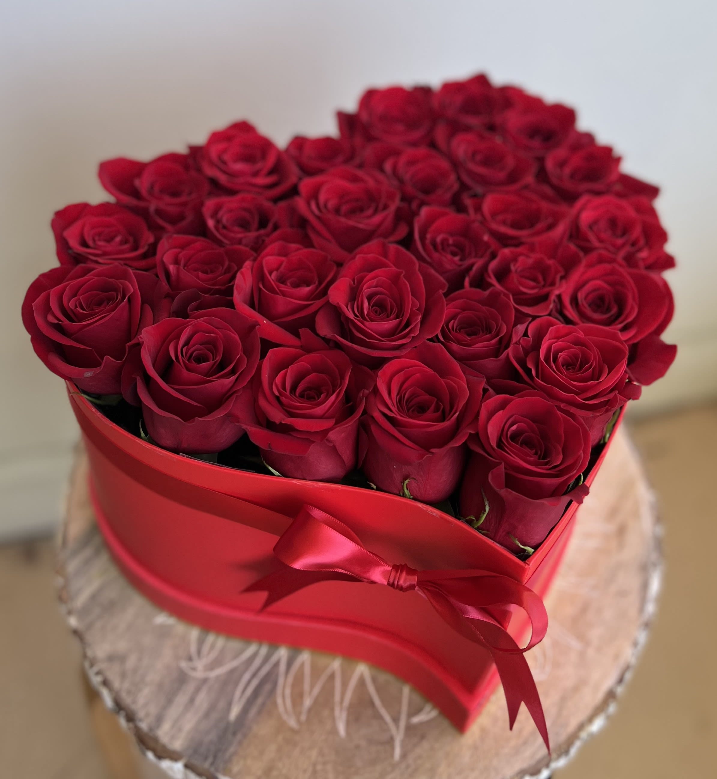 25 Roses Medium Red Heart