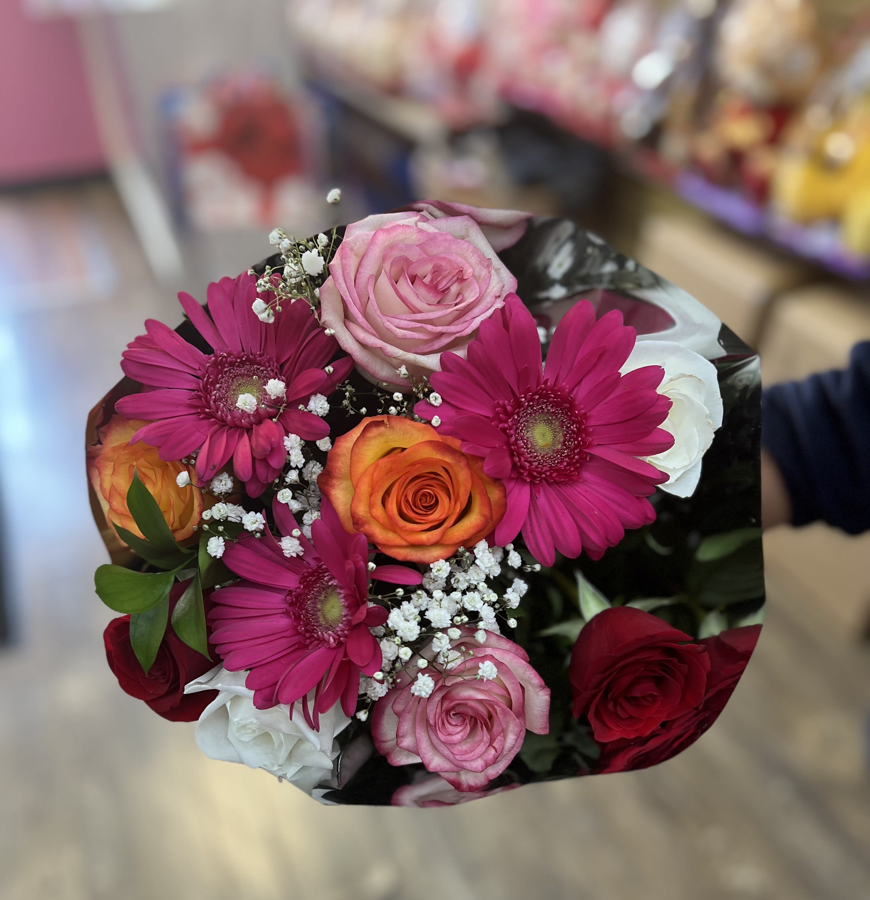 Mixed roses and Pink Gerberas  Flower Bouquet