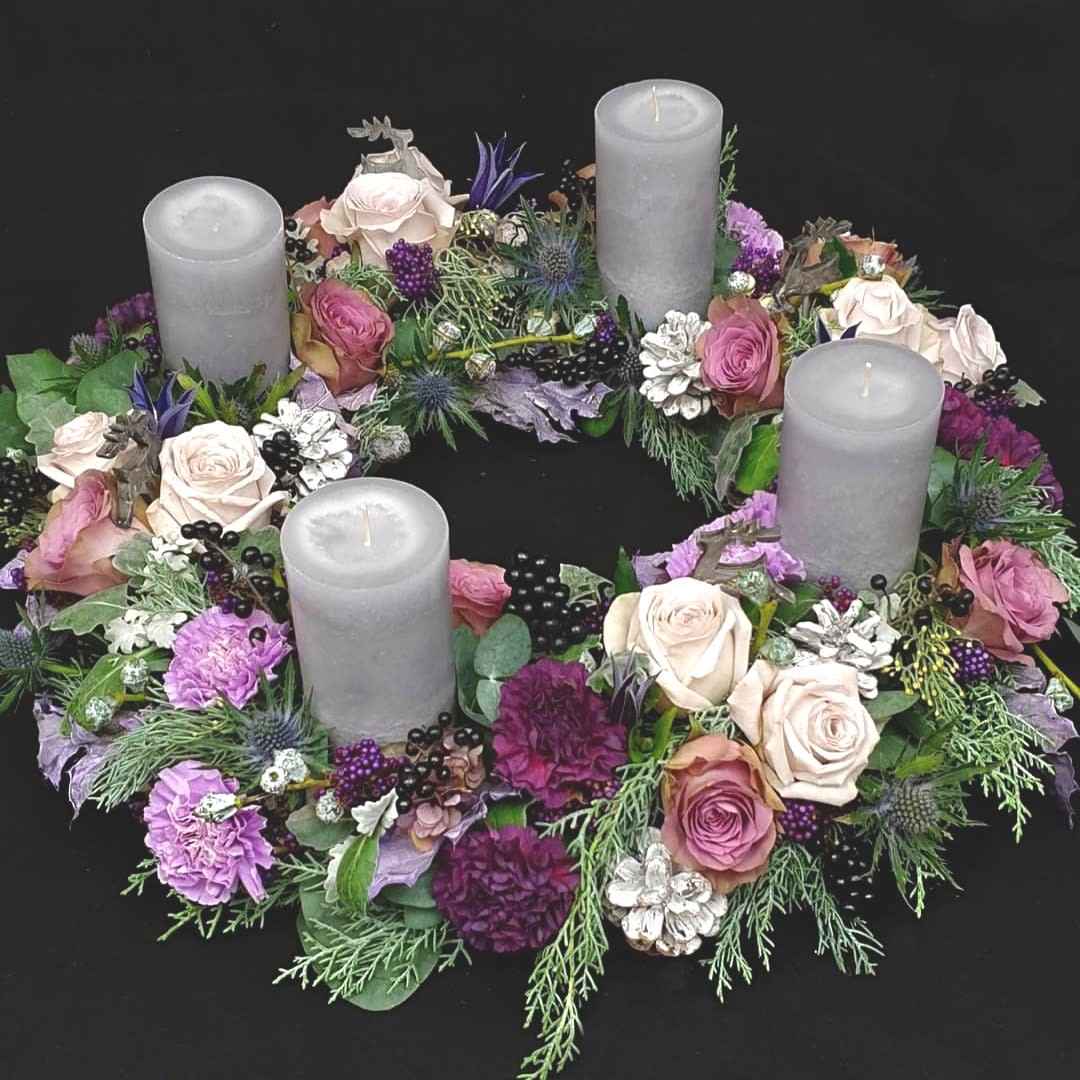 Elegance Candle Wreath