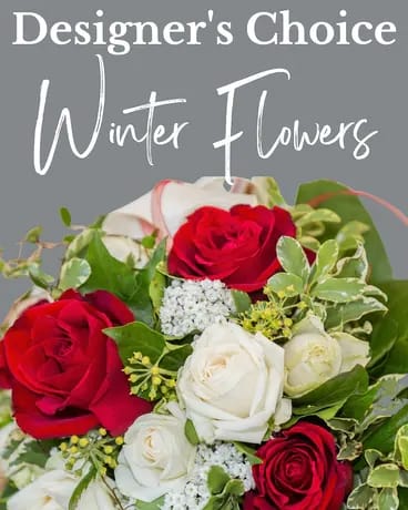 *LOW & COMPACT* Winter Designer’s Choice Bouquet in a Vase U-3060