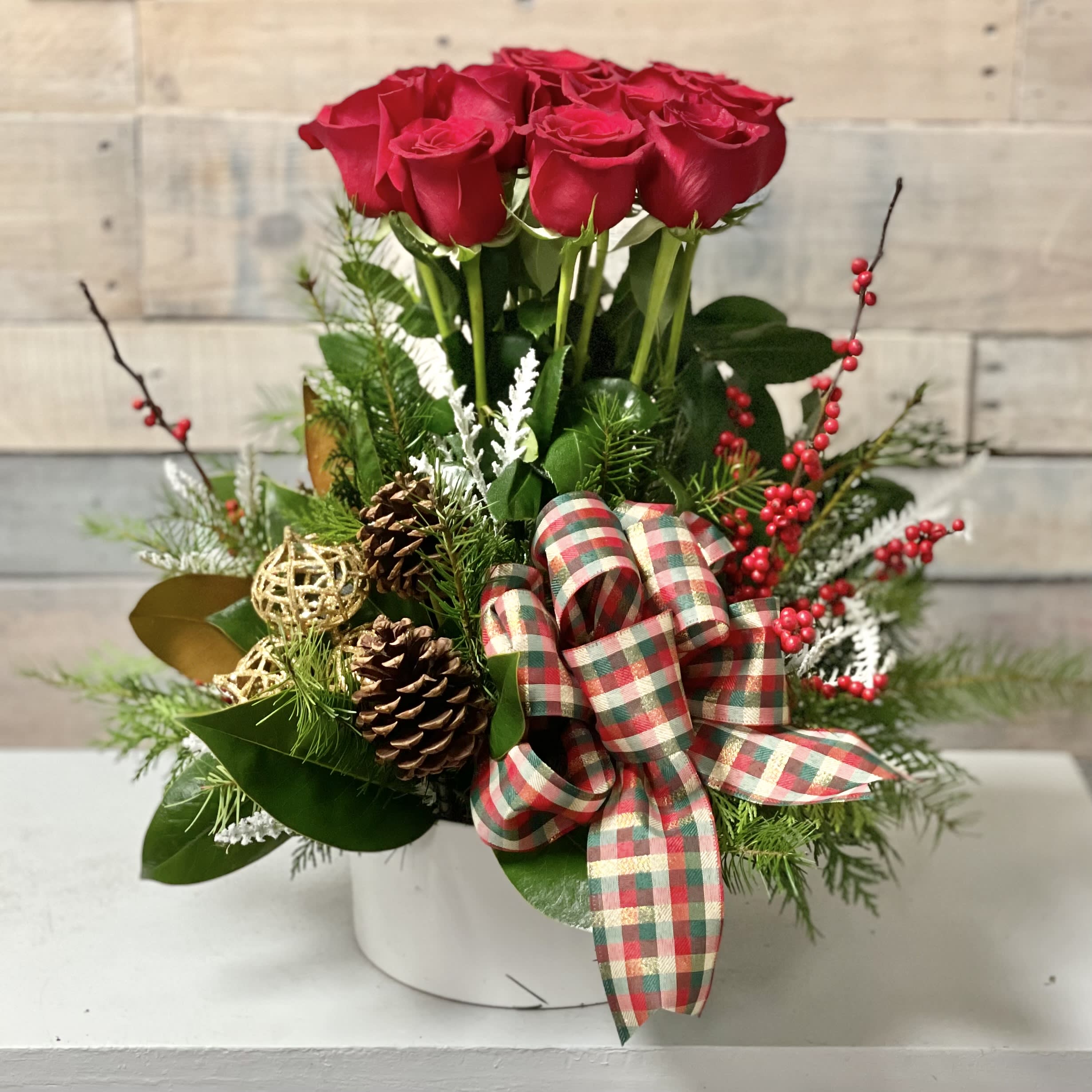 Wonderful Christmas by Fanny's Flowers