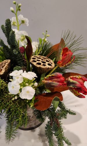 Holiday Centerpiece Designers Choice