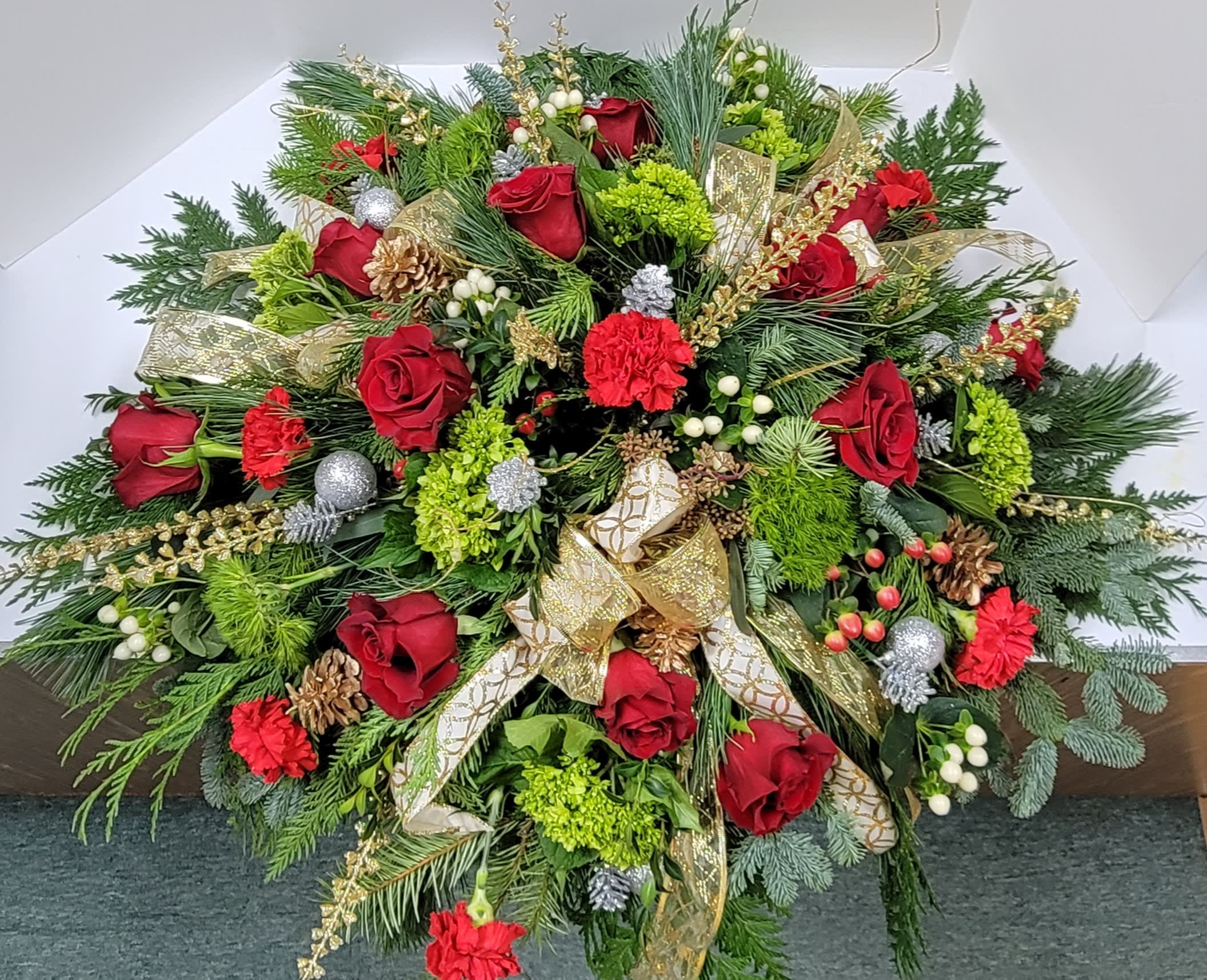 36 inch Round Christmas Centerpiece
