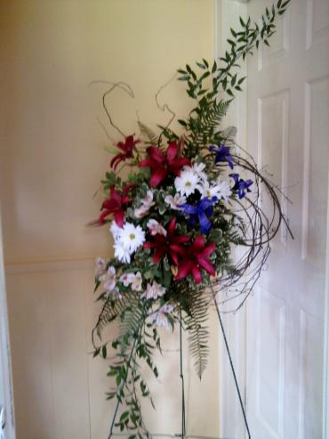 Circle of Sympathy Flower Bouquet