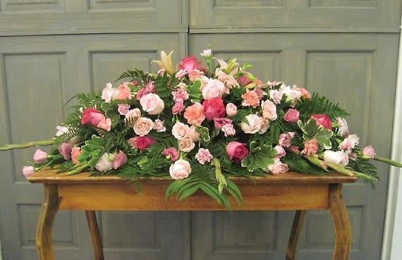 Casket Spray 206 Flower Bouquet