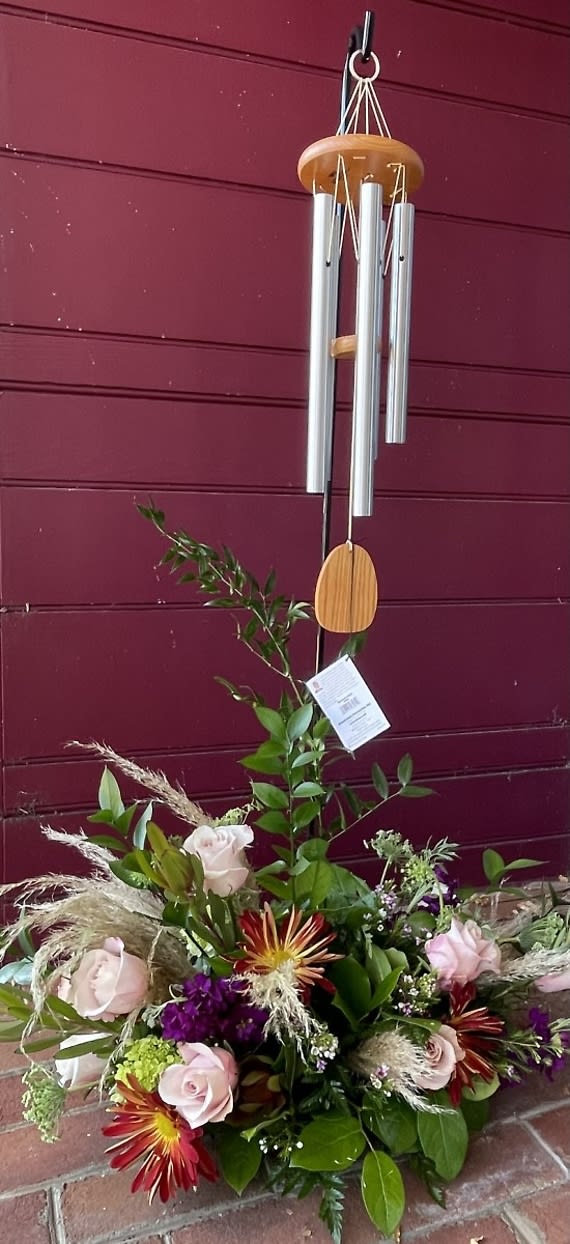 Chimes Flower Delivery Lynchburg VA Blooms by Doyles