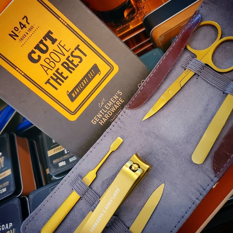 Gentlemen's Hardware Gifts, Navy Manicure Set #47, Wild+Wolf Flower Bouquet