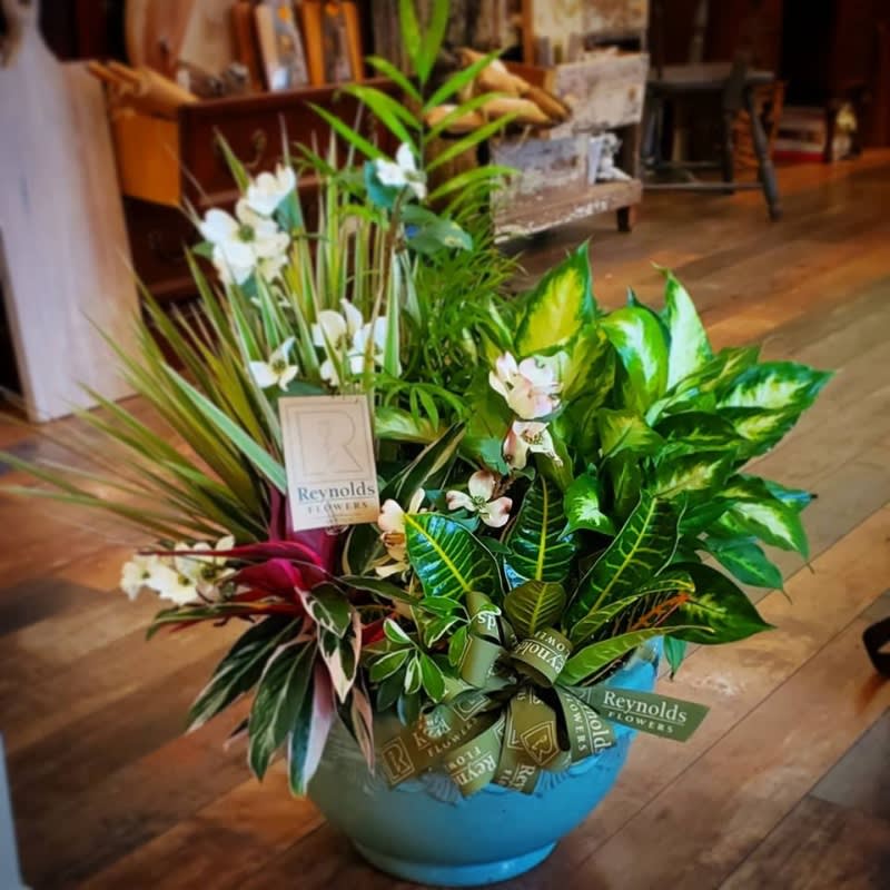 Large Garden Planter Flower Bouquet