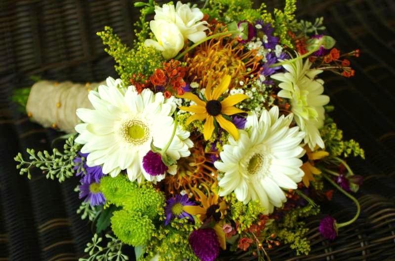 Wildflower Bride with Burlap-wrap Flower Bouquet