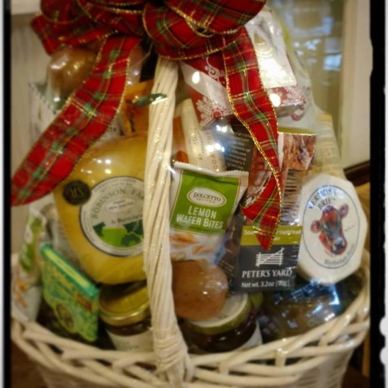 Holiday Cheese and Cheer Basket