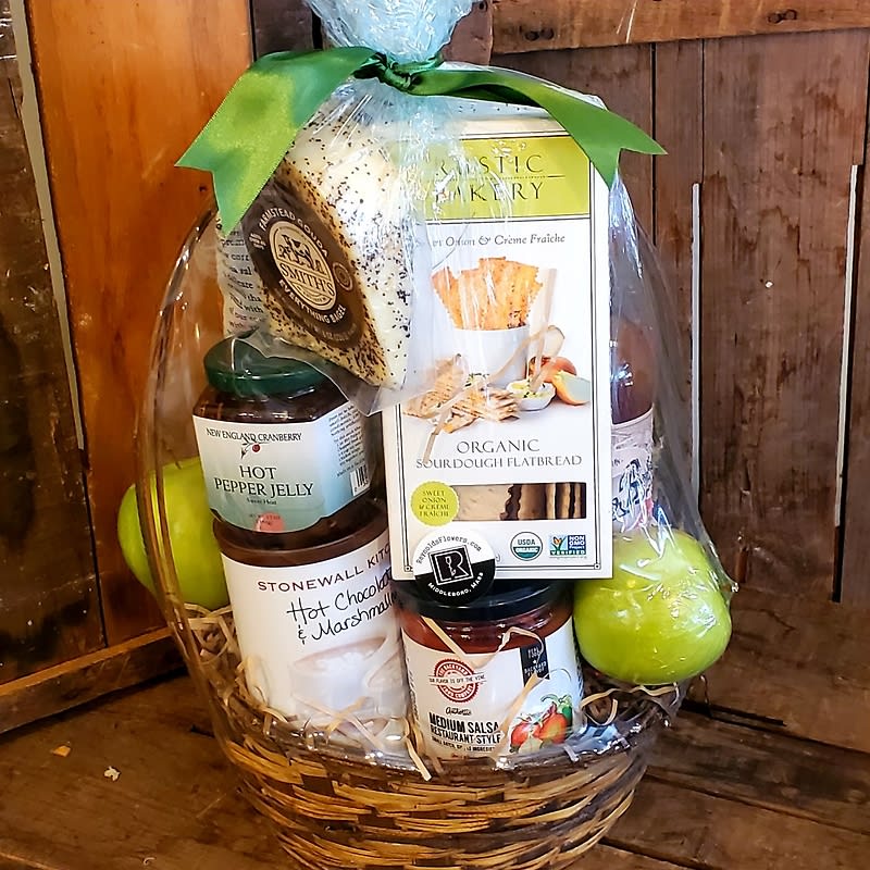 Wintergreen Wine Cheese and Goodie Basket