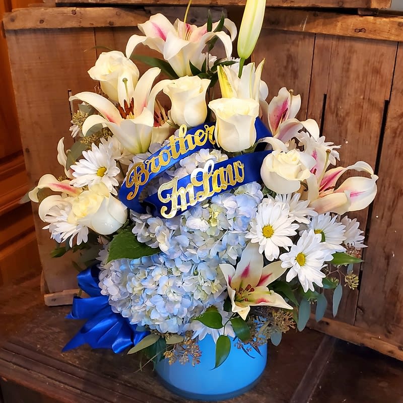 Blue and White Beauty Flower Bouquet