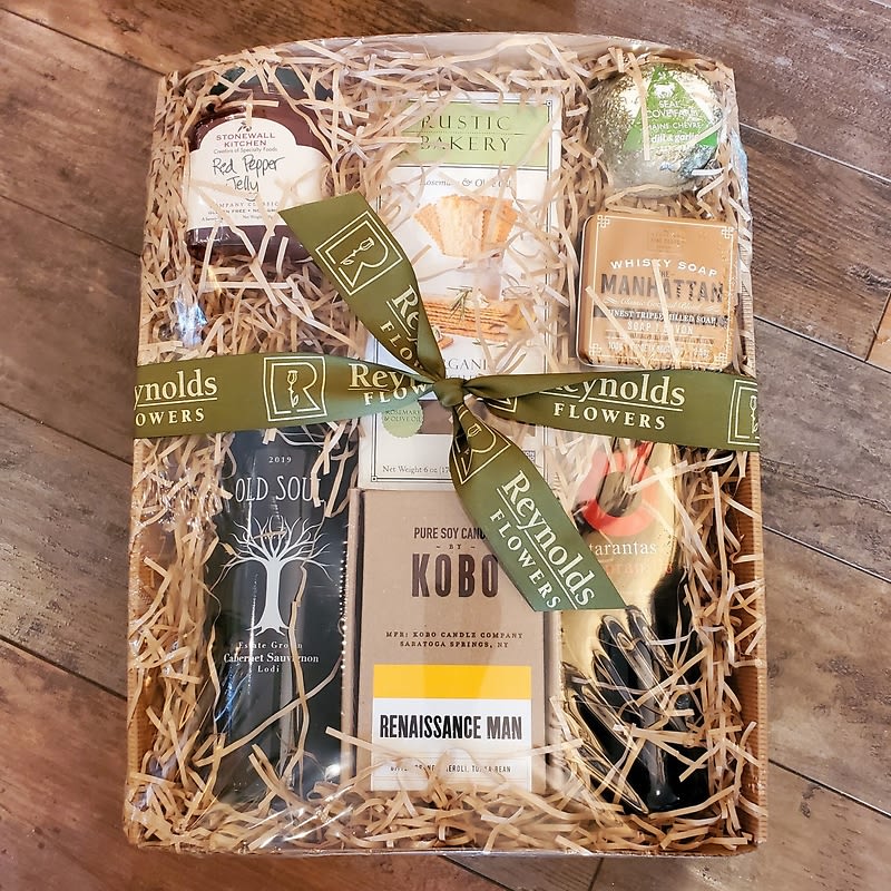 Wine & Pamper Gentleman's Gift Tray Flower Bouquet