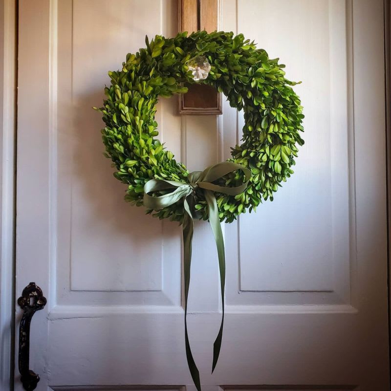 Boxwood Wreath, Preserved Flower Bouquet