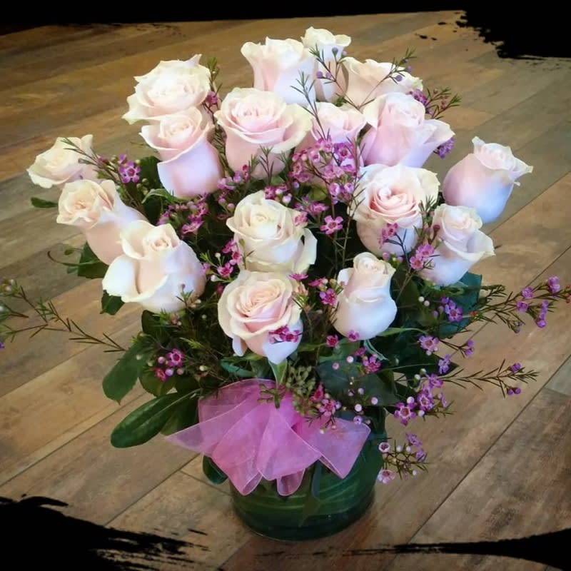 Dozen-and-one-half Pink Mondial Roses in Cylinder Vase