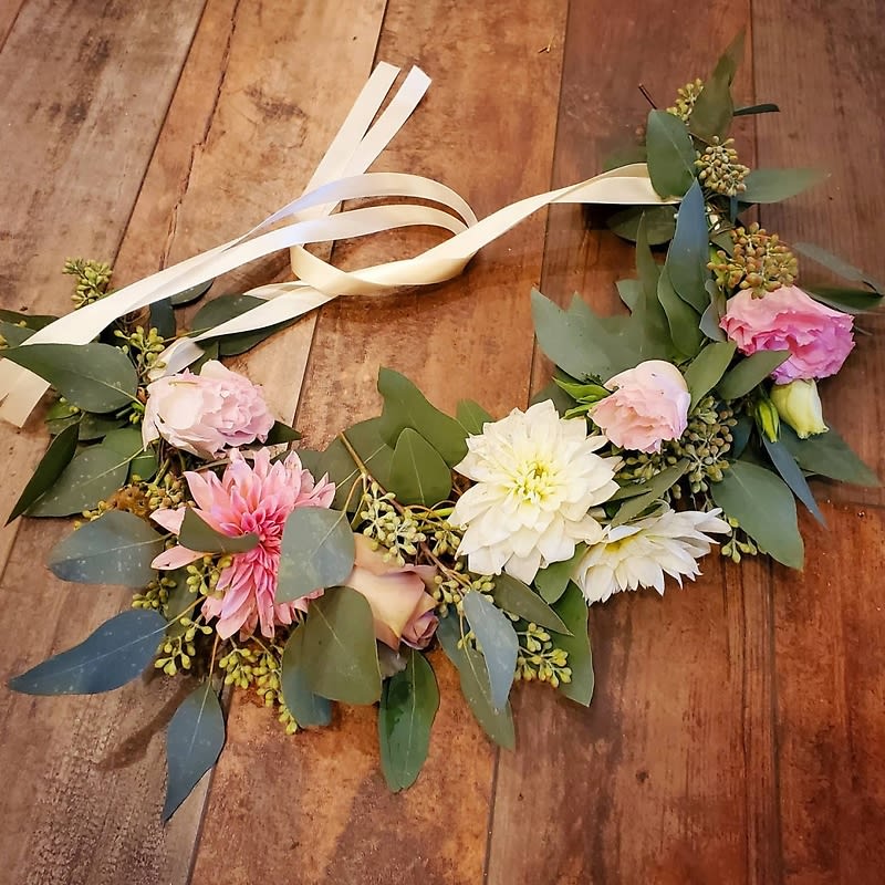 Autumn Dahlia Bride's Halo Flower Bouquet