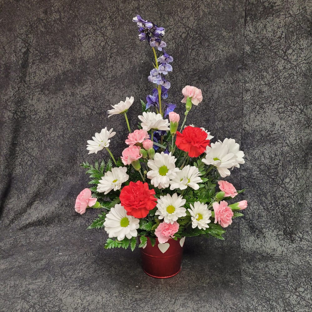 ARVD4 - RED TIN WITH WHITE GLITTER HEARTS