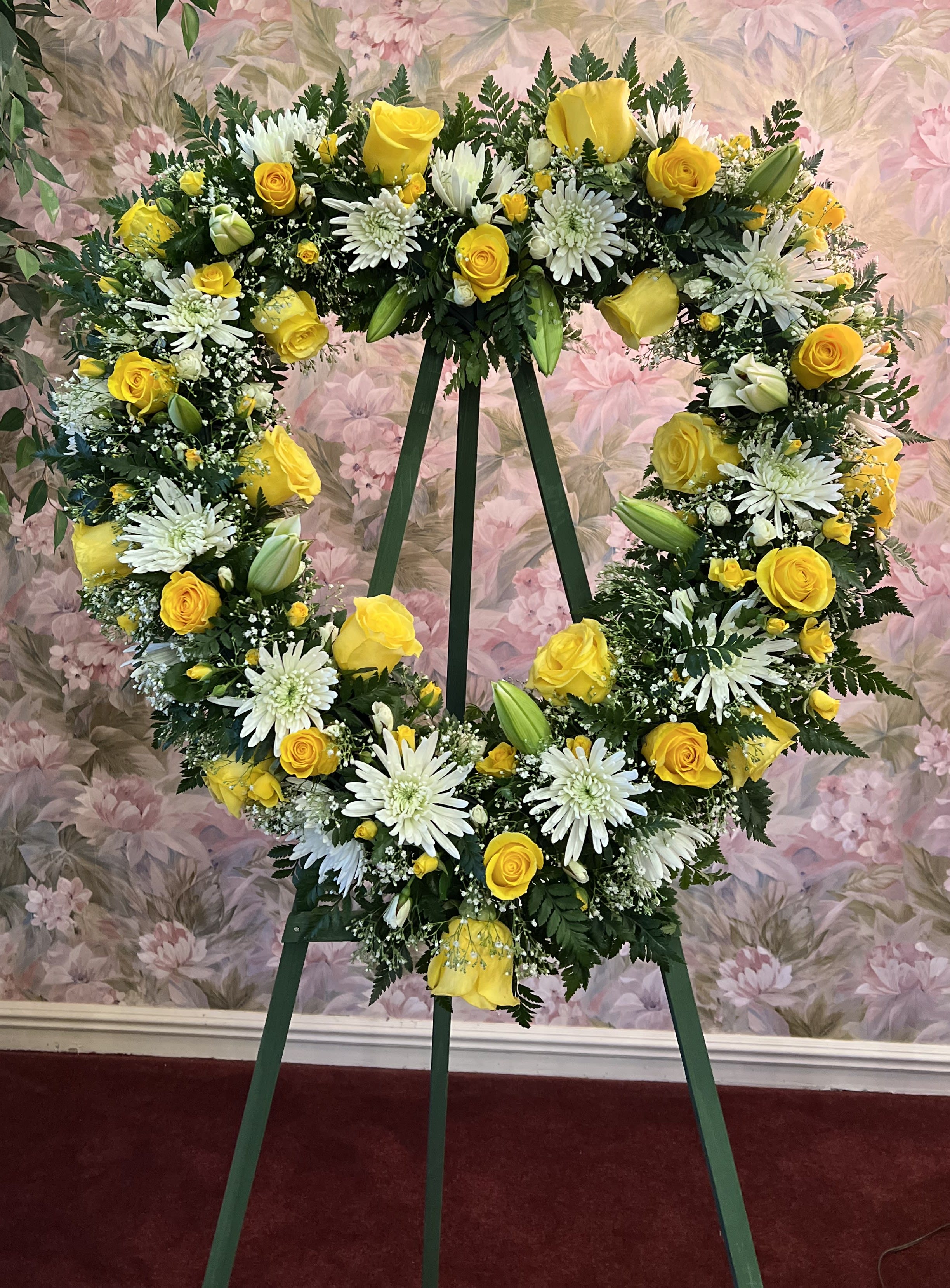 Classic Yellow And White Open Heart Flower Bouquet